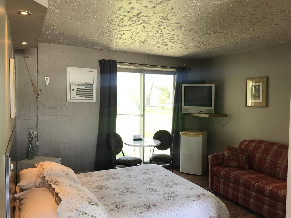 Motel La Siesta De Gascon Terrebonne Ngoại thất bức ảnh