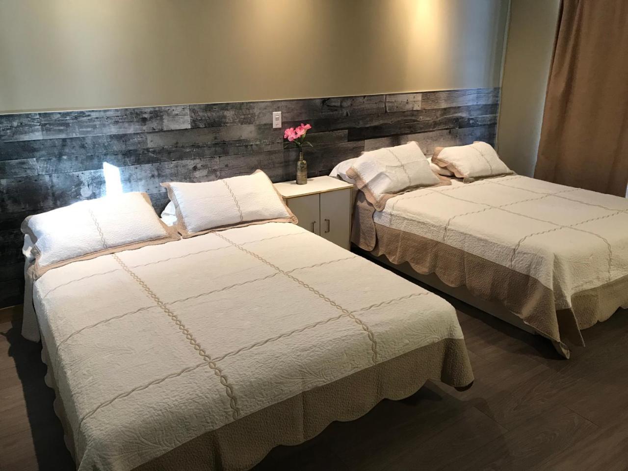 Motel La Siesta De Gascon Terrebonne Ngoại thất bức ảnh